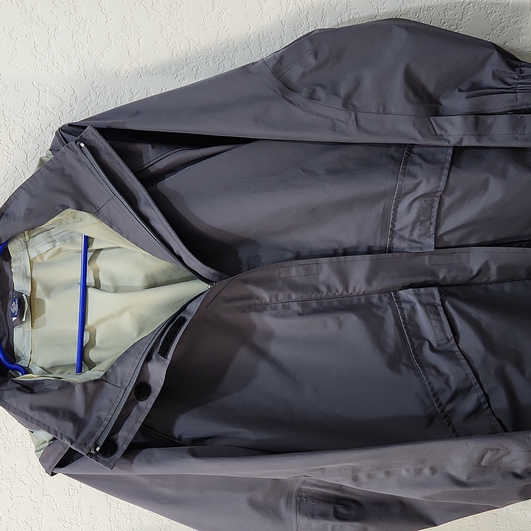 Womans Lands End Gray Gortex Rain Jacket. Size M (10-12)
